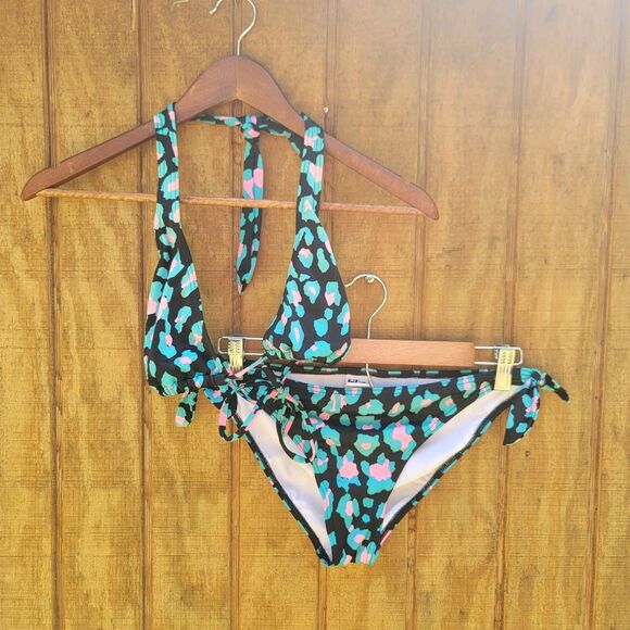 Billabong 2 Piece Triangle Top Tie Side Bottoms Bikini Swimsuit Womens Size M - Picture 11 of 11